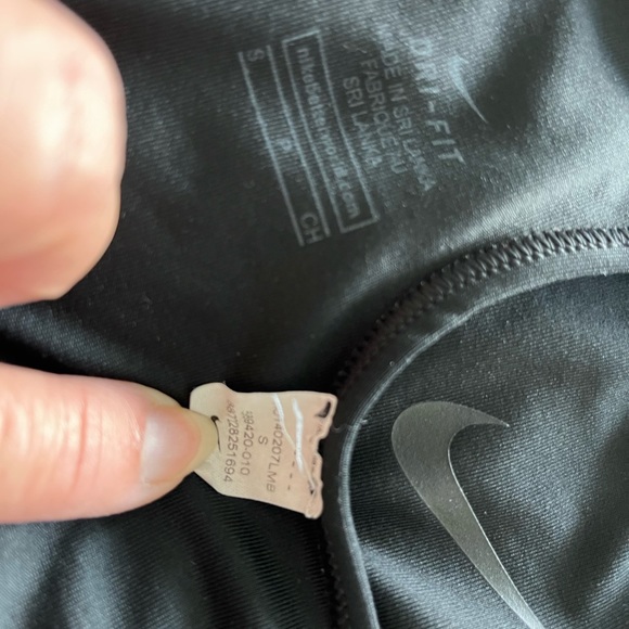 Nike Pro Dri-FIT Black Sports Bra Size Small - Picture 2 of 4